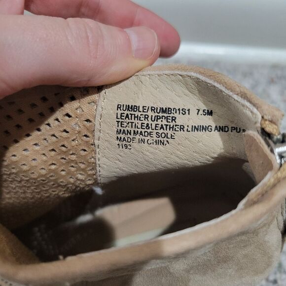 Steve Madden Rumble Tan Perforated Leather Bootie Ankle Boots Size 7.5 - Picture 6 of 7